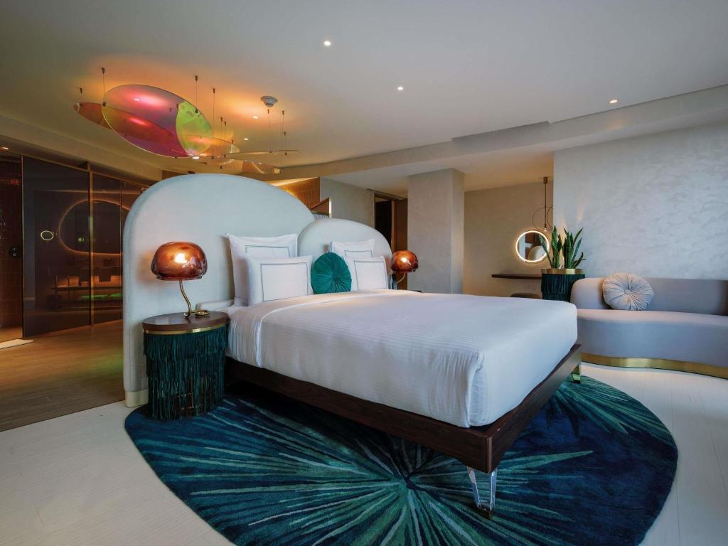 Gem Forest Hotel image 4